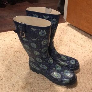 Women’s rain boots